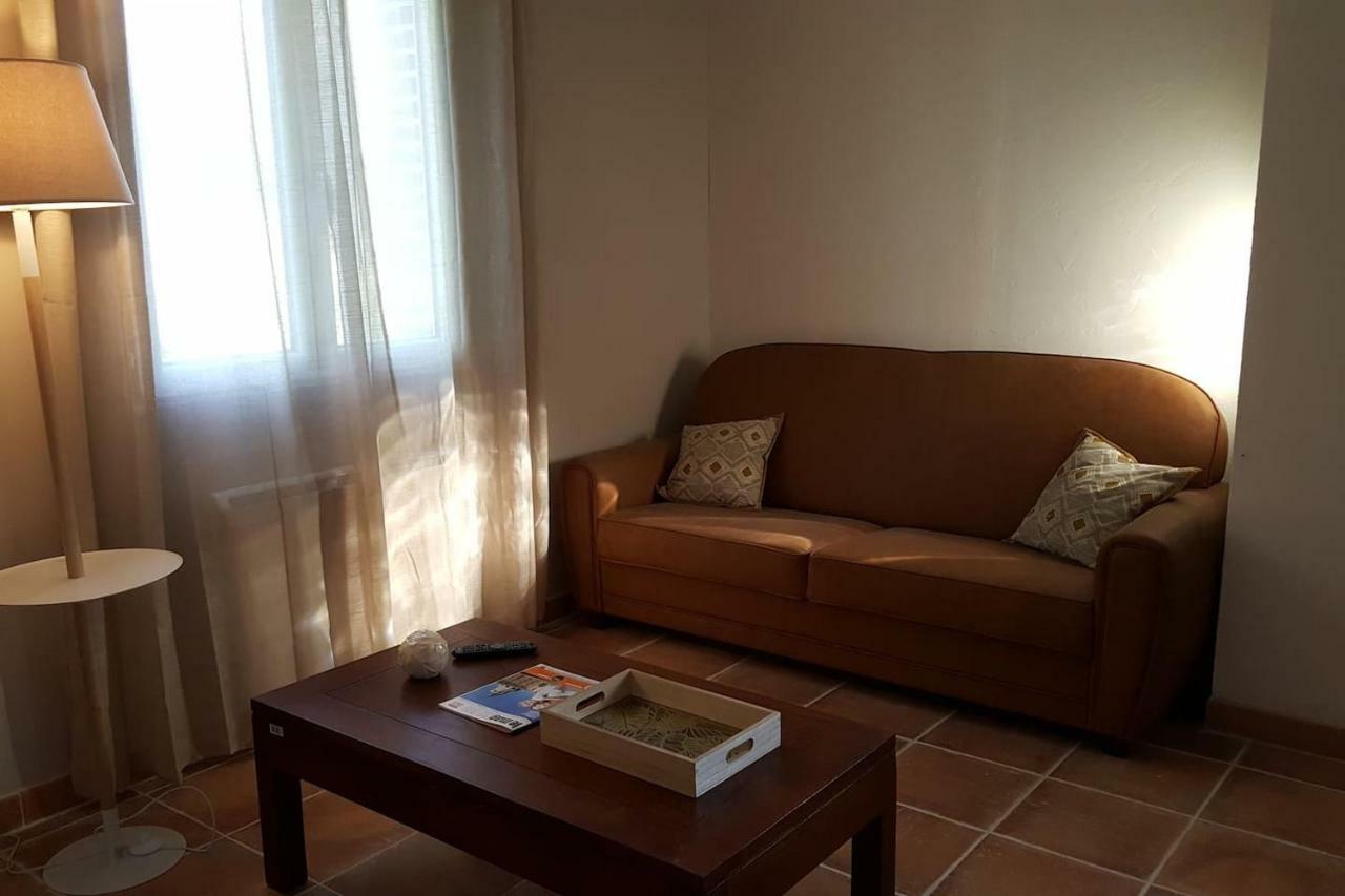 Logement Avec Piscine, Classe 3 Etoiles, De 42 M2 Tout Confort Au Calme Pour Un Couple Cahuzac-sur-Vère Exterior foto
